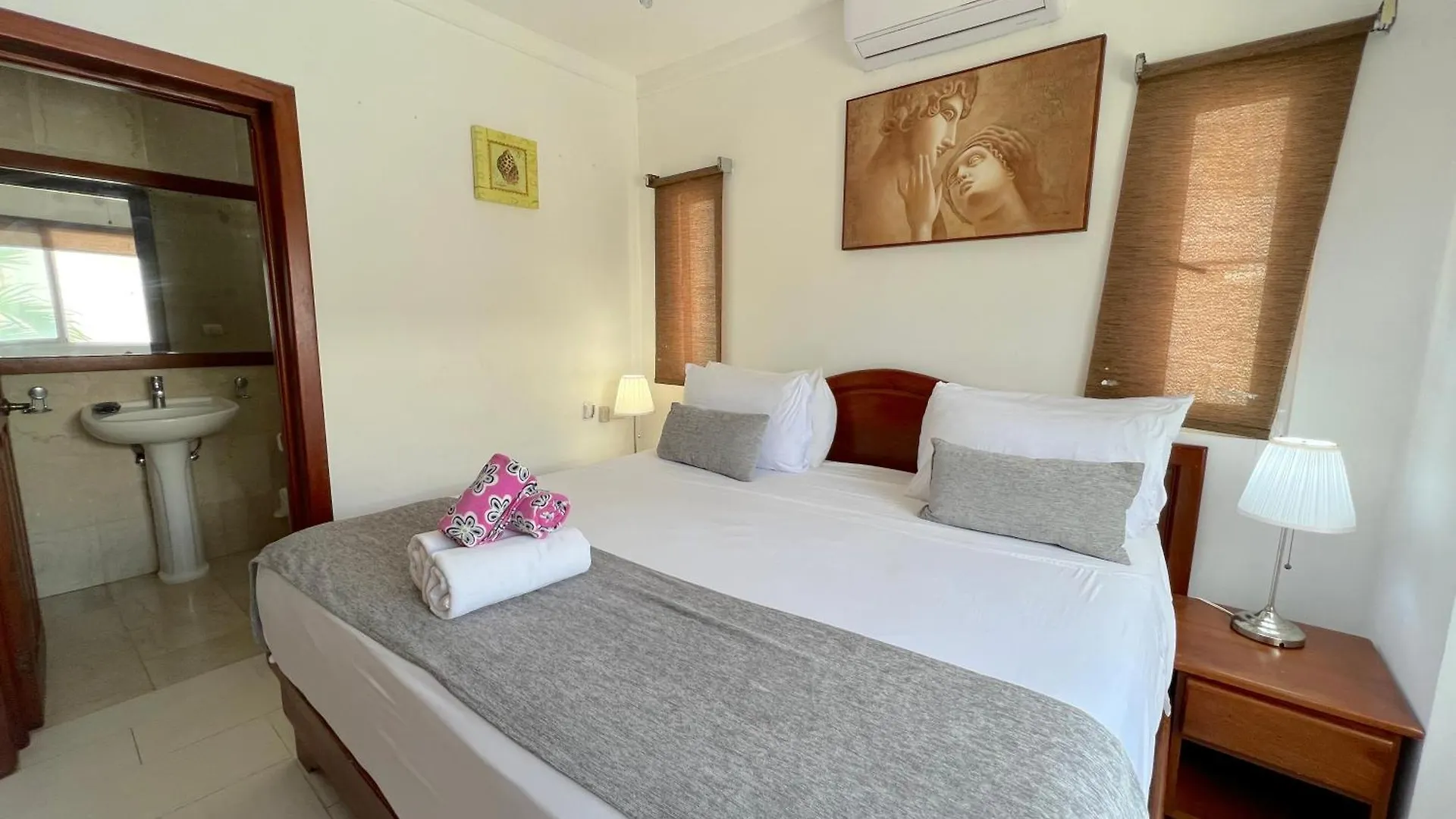 Hotel Aventura Villas Los Corales Beach And Spa Punta Cana